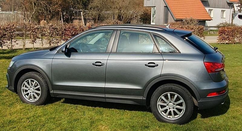 Gebraucht Audi Q3 Design 150 PS (110 kW) 2015 Grau SUV
