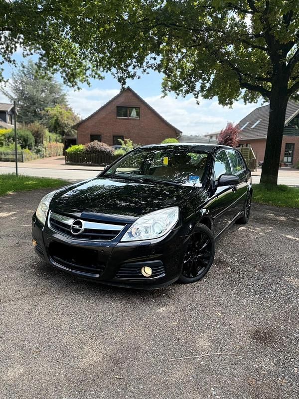 Schwarz Gebraucht 2007 Opel Signum Kombi | 830 € (Superpreis) - Bild 1/4