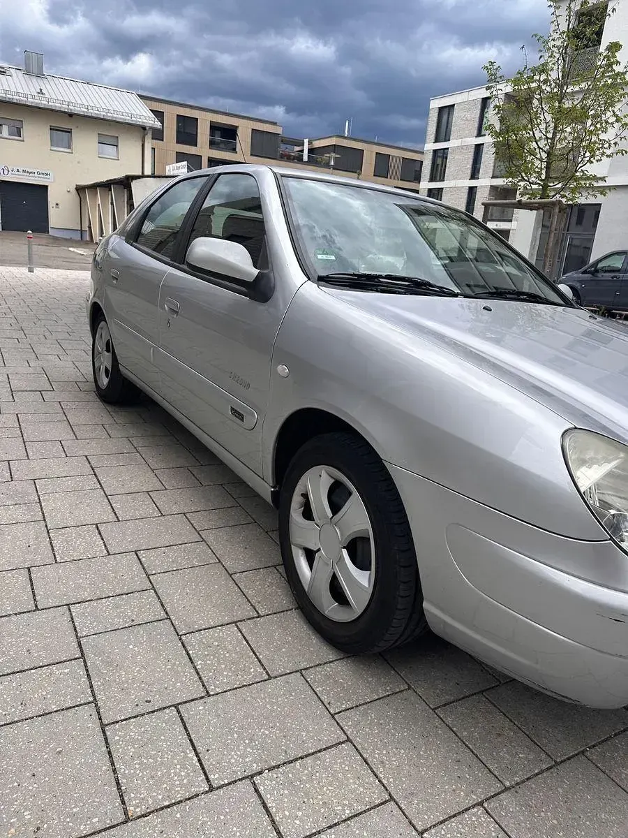 Gebraucht Citroën Xsara 109 PS (80 kW) 2002 Grau Limousine