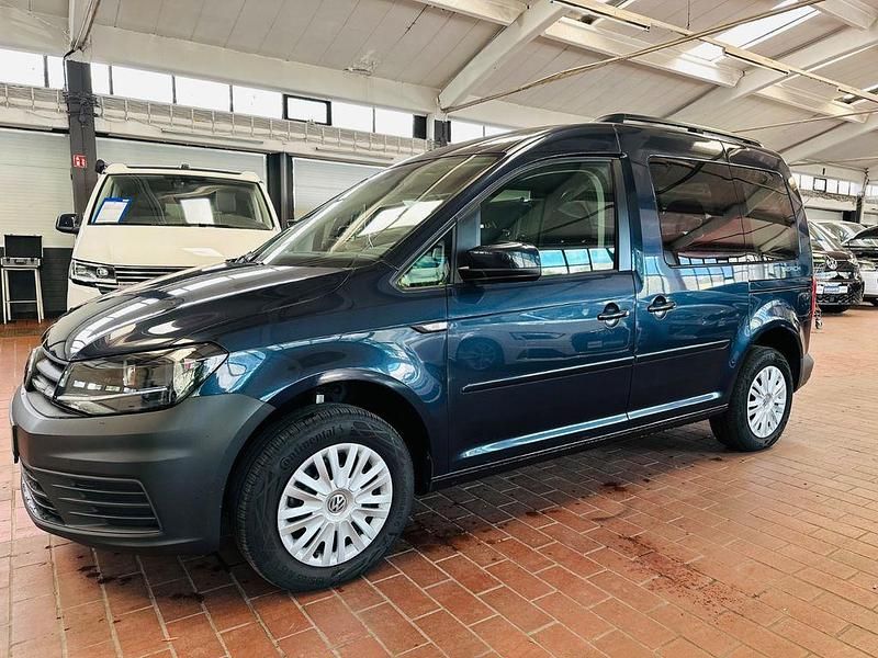 Gebraucht VW Caddy Beach 110 PS (80 kW) 2018 Blau Van / Kleinbus