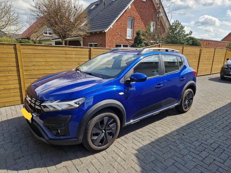 Blau Gebraucht 2024 Dacia Sandero Kleinwagen | 14.000 € (Superpreis) - Bild 1/4