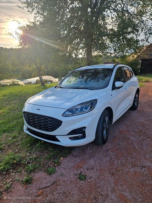 Weiß Gebraucht 2021 Ford Kuga ST-Line SUV | 16.850 € (Guter Preis) - Bild 1/4