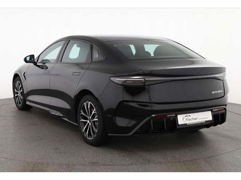 Neu BYD Seal Comfort 169 kW (231 PS) 2026 Space black Limousine