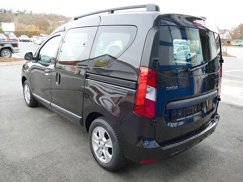 Gebraucht Dacia Dokker 102 PS (75 kW) 2016 Schwarz Van / Kleinbus