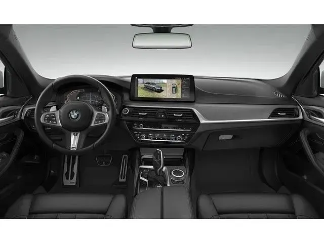 Gebraucht BMW 530 Performance 286 PS (210 kW) 2023 Alpinweiß uni Kombi
