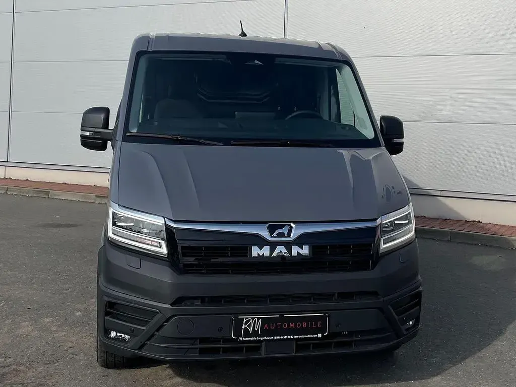 Neu MAN TGE 177 PS (130 kW) 2026 Grau Van