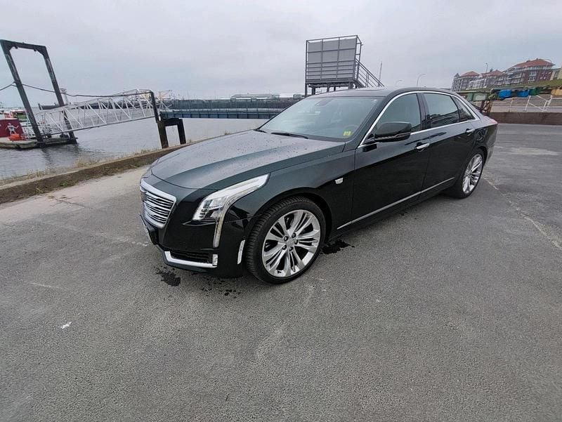 Gebraucht Cadillac CT6 417 PS (306 kW) 2016 Grün Limousine