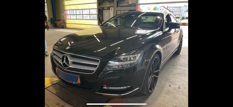 Gebraucht Mercedes CLS350 265 PS (194 kW) 2011 Schwarz Coupé
