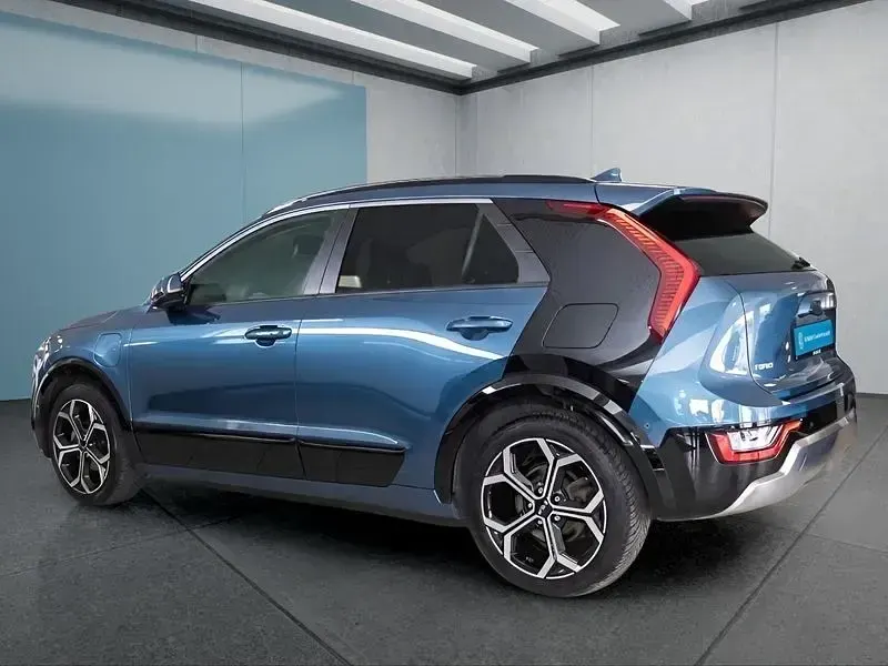 Gebraucht Kia Niro 141 PS (103 kW) 2022 Blau SUV