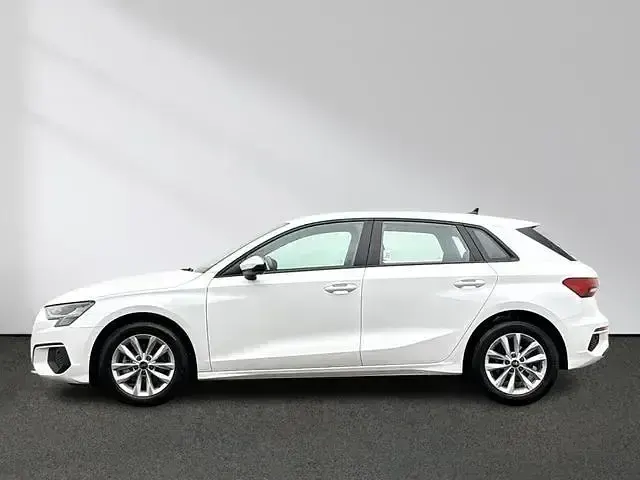 Gebraucht Audi A3 Ambiente 110 PS (80 kW) 2022 Limousine
