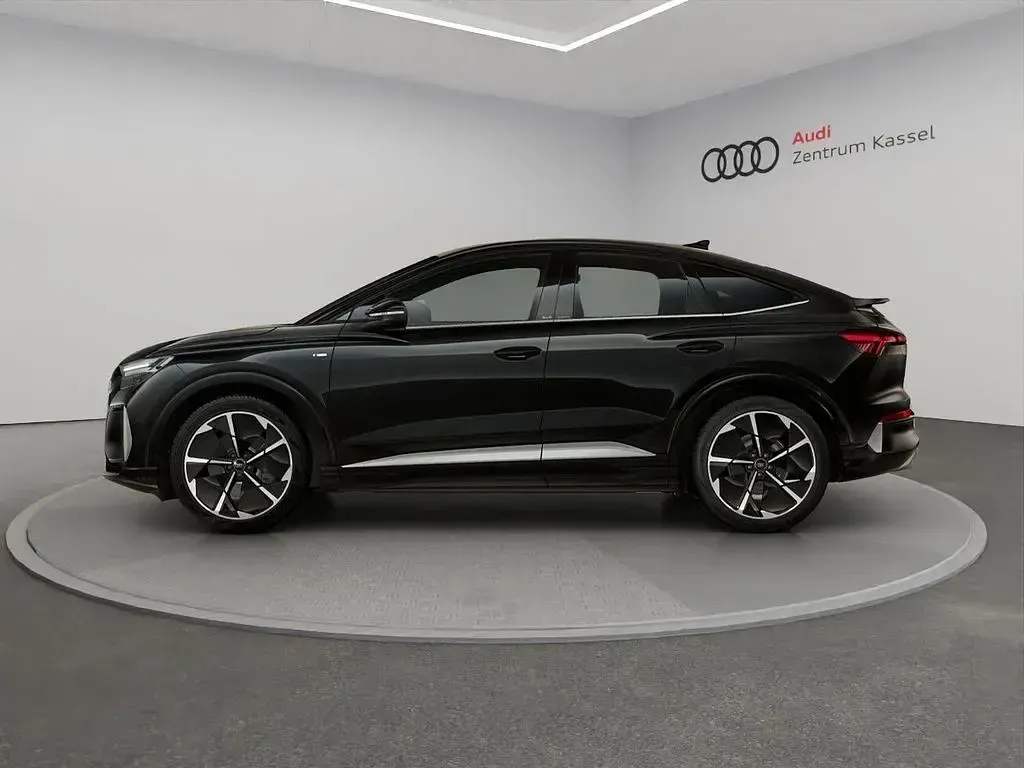 Nowe Audi Q4 e-tron S-Line 210 kW (286 KM) 2026 Czarny SUV