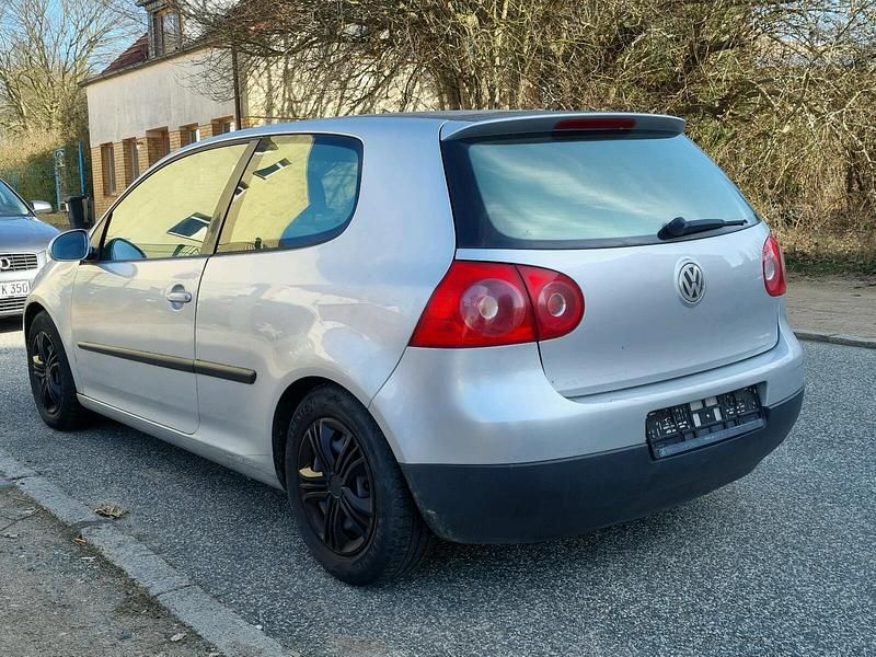 Gebraucht VW Golf IV 75 PS (55 kW) 2005 Silber Limousine