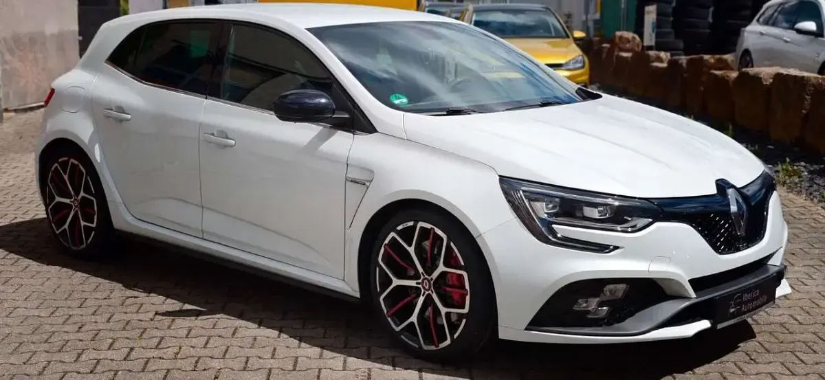 Gebraucht Renault Mégane Trophy 300 PS (220 kW) 2019 Weiß Limousine