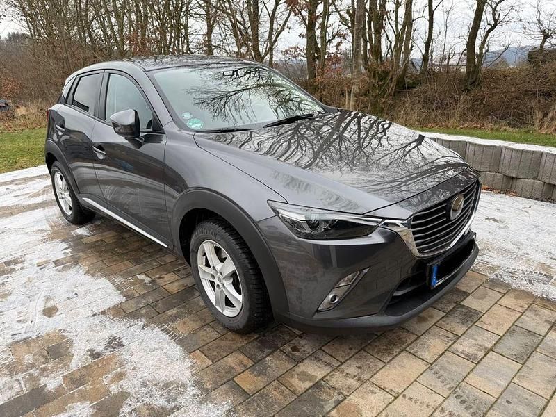 Grau Gebraucht 2017 Mazda CX-3 Kizoku SUV | 18.500 € (Etwas zu teuer) - Bild 1/4