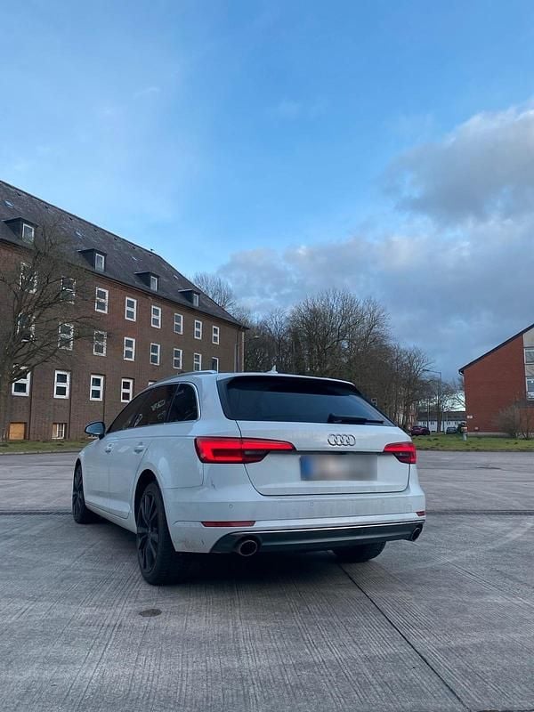 Gebraucht Audi A4 190 PS (139 kW) 2016 Weiß Kombi