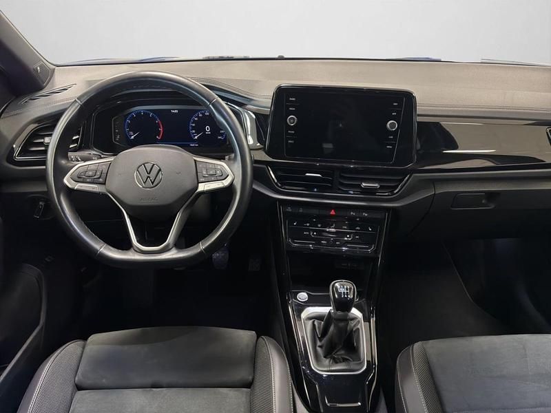 Gebraucht VW T-Roc Beats 110 PS (80 kW) 2022 Ravennablau metallic (metallic) SUV