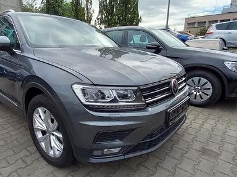 Grau Gebraucht 2018 VW Tiguan Sound SUV | 19.300 € (Superpreis) - Bild 1/4