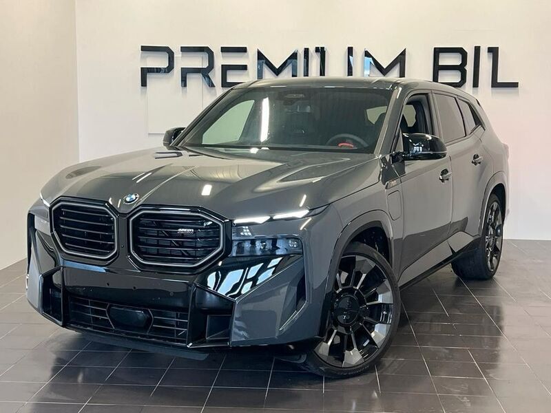 Grau Gebraucht 2023 BMW XM Performance SUV | 124.750 € (Fairer Preis) - Bild 1/1
