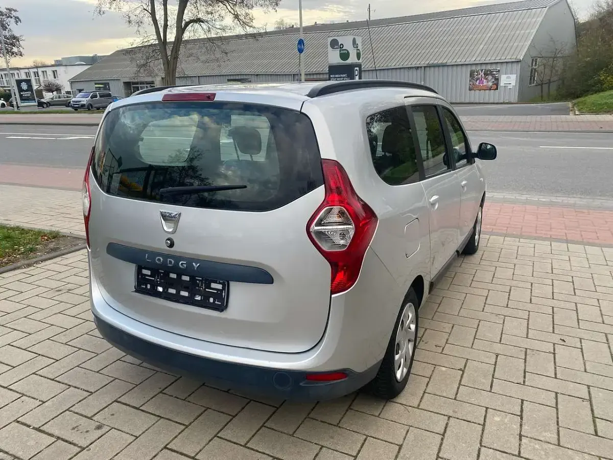 Gebraucht Dacia Lodgy Lauréate 116 PS (85 kW) 2013 Grau etoile Van / Kleinbus