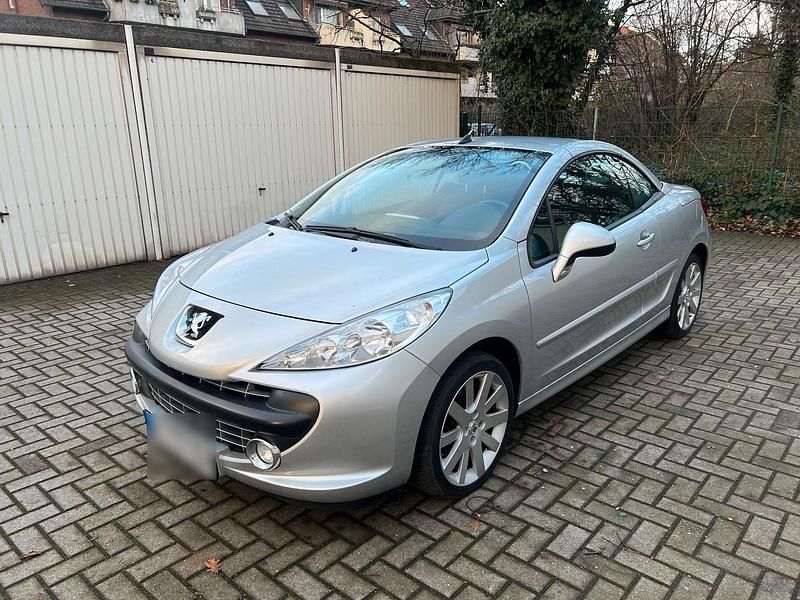 Gebraucht Peugeot 207 CC 120 PS (88 kW) 2009 Silber Cabrio