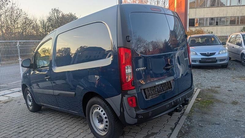 Gebraucht Mercedes Citan 111 110 PS (80 kW) 2016 Blau Van / Kleinbus