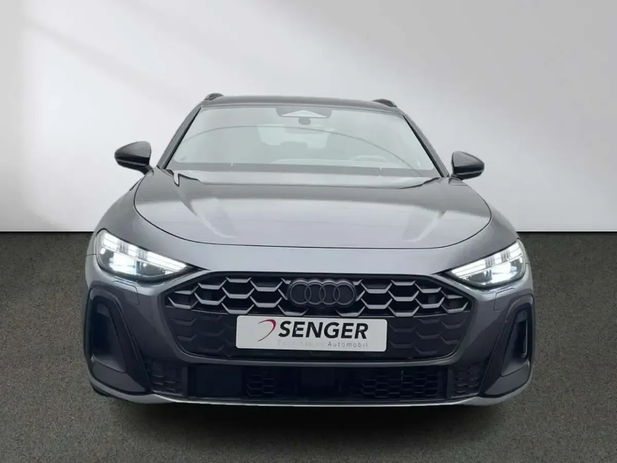 Gebraucht Audi A5 Sport 204 PS (150 kW) 2025 Daytonagrau perleffekt Kombi