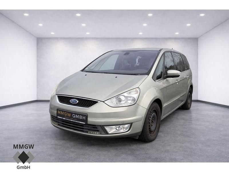 Gebraucht Ford Galaxy Ghia 145 PS (106 kW) 2009 Silber Van / Kleinbus