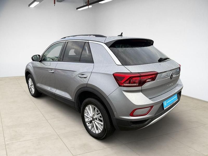 Gebraucht VW T-Roc Life 110 PS (80 kW) 2022 Pyrit silber metallic (metallic) SUV