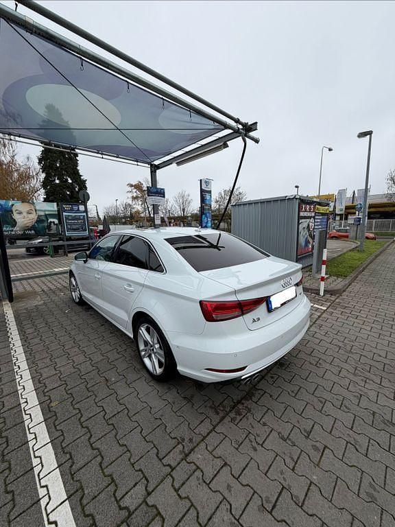 Second-hand Audi A3 150 CP (110 kW) 2018 Alb Berlinǎ