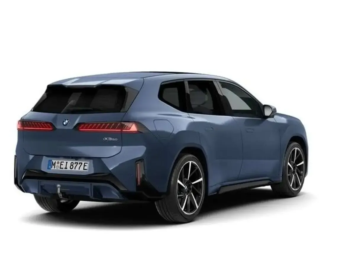 Gebraucht BMW iX3 M Sport 362 kW (493 PS) 2025 Ocean wave blau metallic SUV