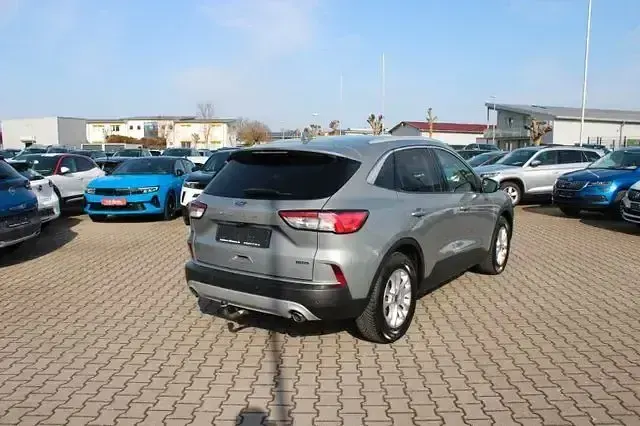 Gebraucht Ford Kuga Titanium 152 PS (111 kW) 2021 Silber SUV