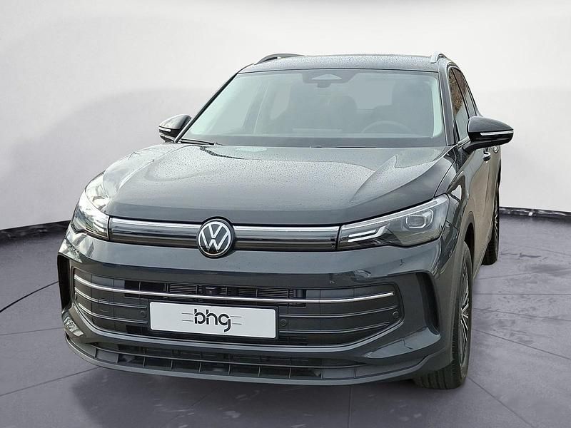 Neu VW Tiguan S 150 PS (110 kW) 2026 Grau SUV