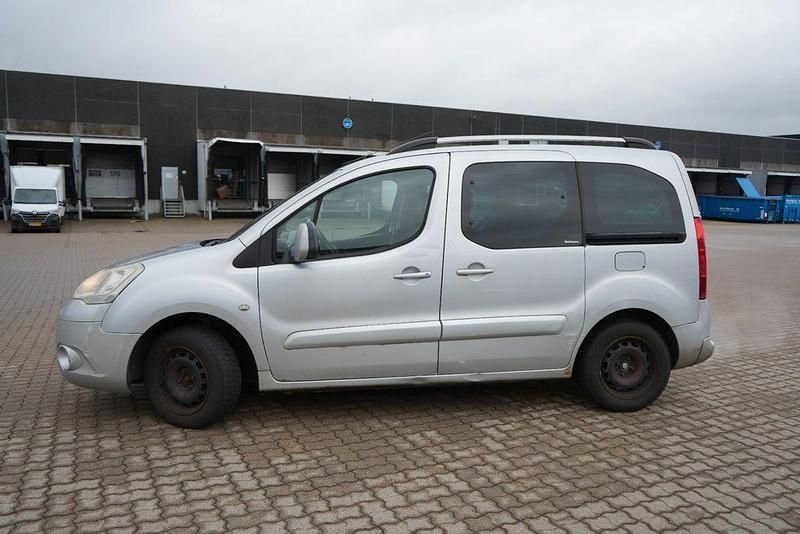 Gebraucht Citroën Berlingo Exclusive 109 PS (80 kW) 2010 Grau Van / Kleinbus