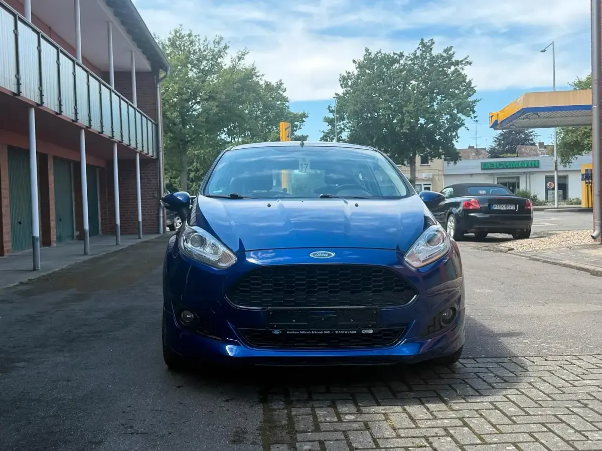 Gebraucht Ford Fiesta Sport 125 PS (91 kW) 2014 Blau Kleinwagen