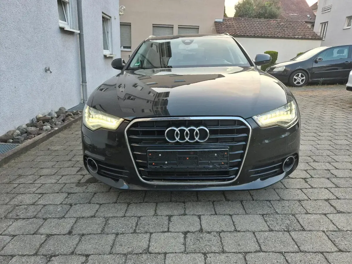 Gebraucht Audi A6 204 PS (150 kW) 2012 Schwarz Kombi