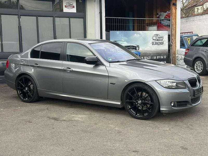 Gebraucht BMW 325 218 PS (160 kW) 2008 Spacegrau metallic Limousine
