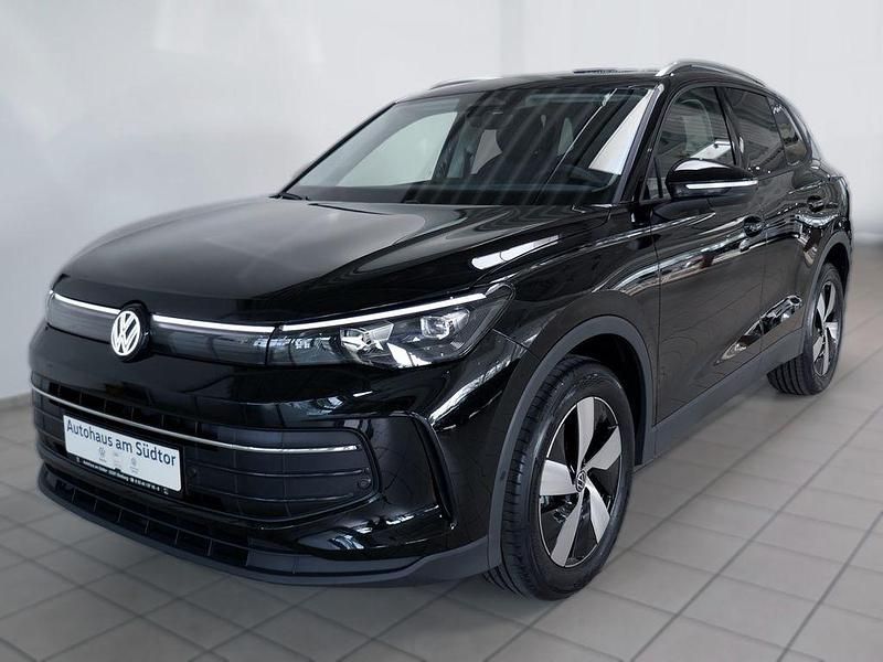 Neu VW Tiguan Life 150 PS (110 kW) 2025 Schwarz SUV