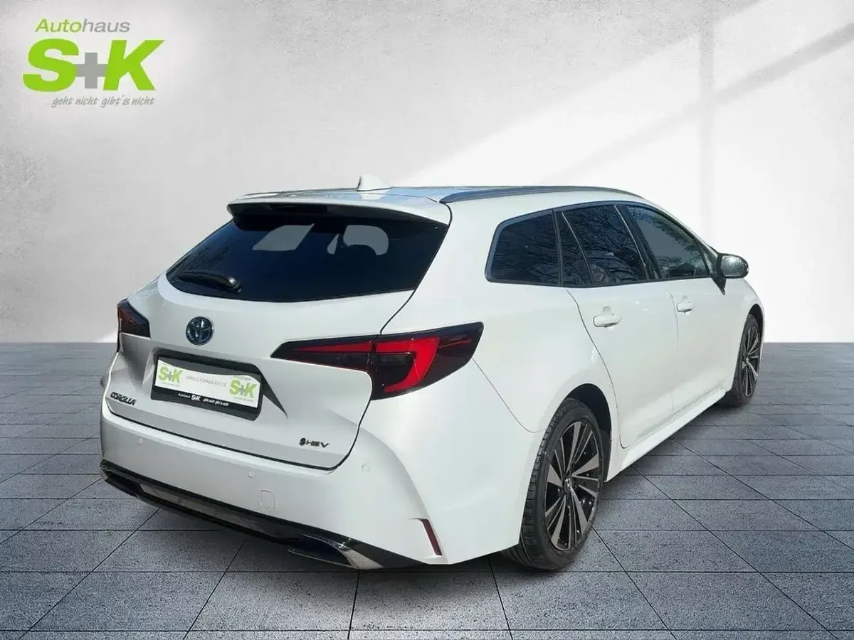 Neu Toyota Corolla 182 PS (133 kW) 2026 Dynamic grey metallic (grau) (grau) Limousine