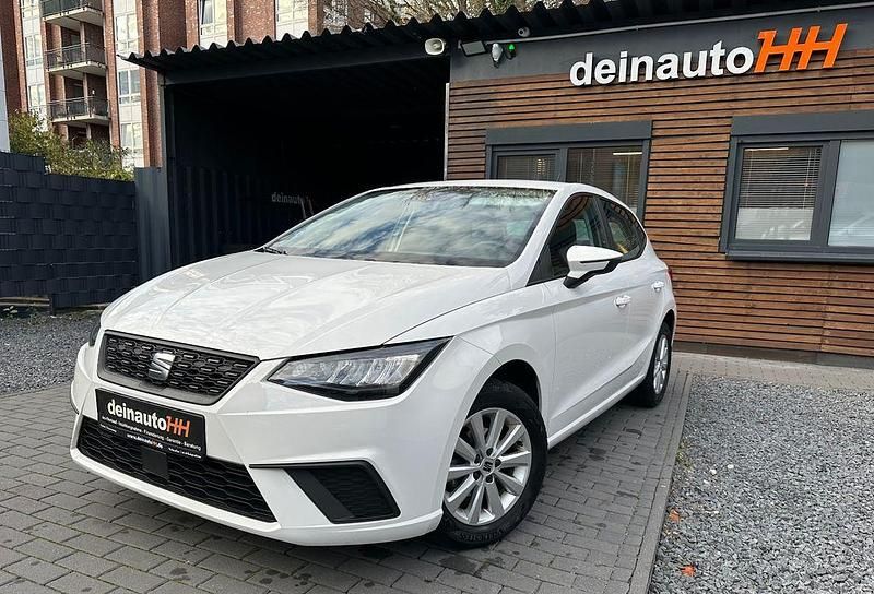Weiß Gebraucht 2022 Seat Ibiza Style Limousine | 11.499 € (Guter Preis) - Bild 1/4