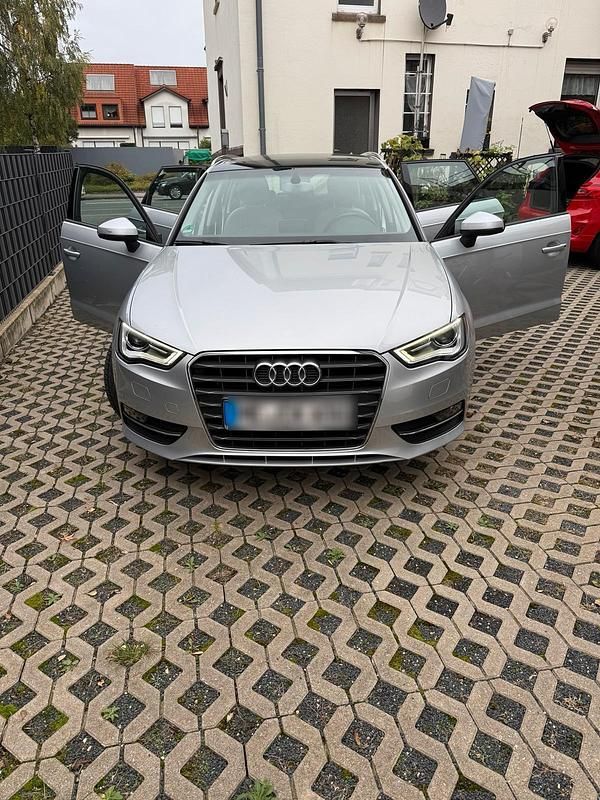 Silber Gebraucht 2014 Audi A3 Limousine | 11.499 € (Fairer Preis) - Bild 1/4