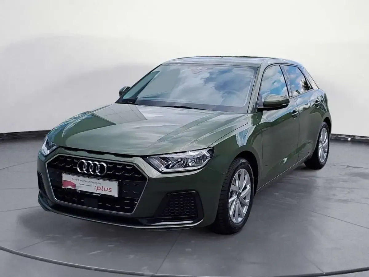 Gebraucht Audi A1 Advanced 116 PS (85 kW) 2025 Distriktgrün metallic SUV