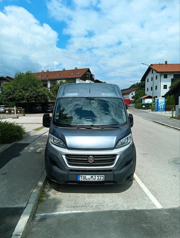 Grau Gebraucht 2018 Fiat Ducato Van | 24.000 € - Bild 1/4