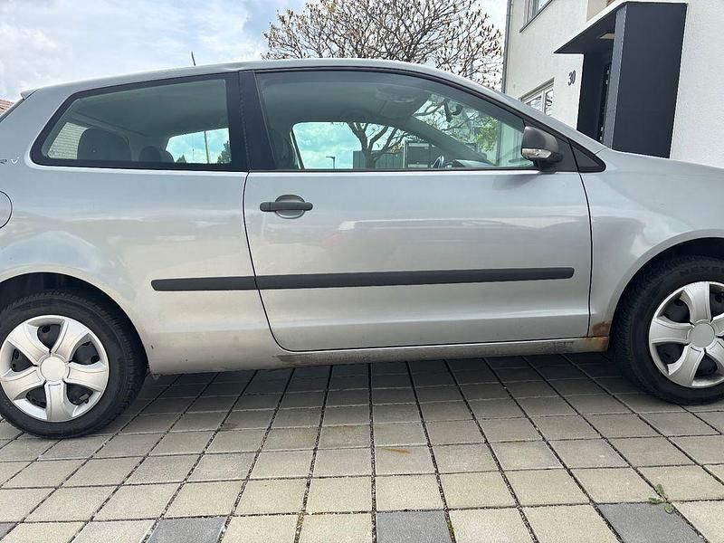 Gebraucht VW Polo 54 PS (39 kW) 2006 Silber Limousine