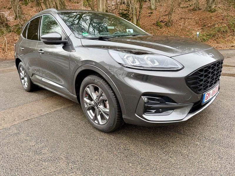Gebraucht Ford Kuga ST-Line 150 PS (110 kW) 2021 Grau SUV