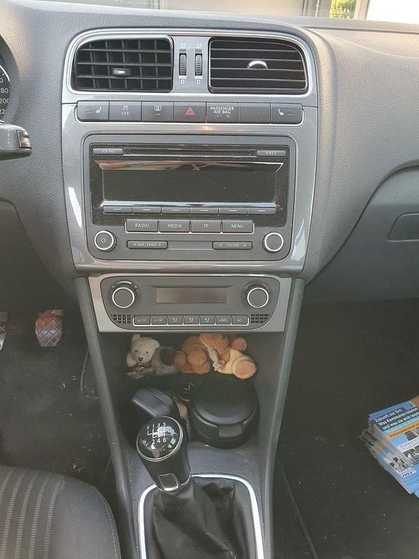 Gebraucht VW Polo Highline 105 PS (77 kW) 2014 Schwarz Kleinwagen