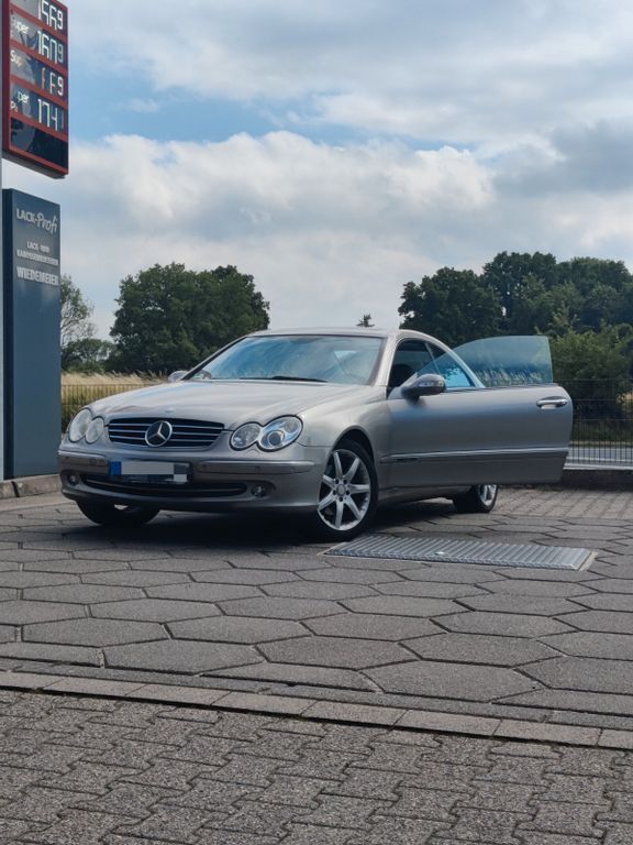 Gold Gebraucht 2002 Mercedes CLK320 Avantgarde Coupé | 3.990 € (Superpreis) - Bild 1/4