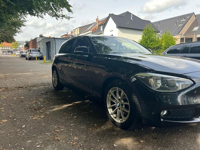 Gebraucht BMW 116 116 PS (85 kW) 2013 Schwarz Kleinwagen