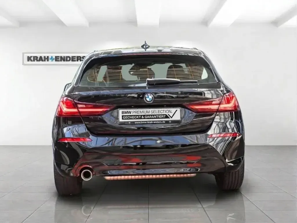 Gebraucht BMW 118 Advantage 136 PS (100 kW) 2023 Schwarz Kleinwagen