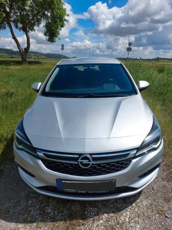 Grau Gebraucht 2016 Opel Astra Kombi | 8.500 € (Fairer Preis) - Bild 1/4