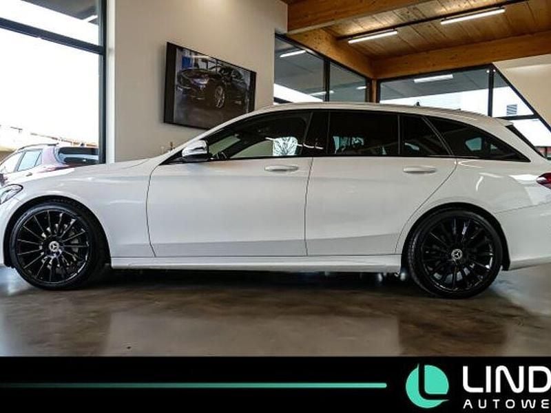 Gebraucht Mercedes C220 AMG 170 PS (125 kW) 2017 Polarweiss  unilack Kombi